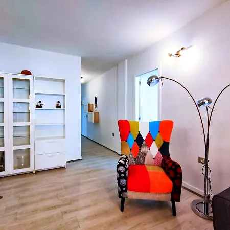 Apartment Estupendo Apartamento De Lujo Con Jacuzzi Y Piscina En *