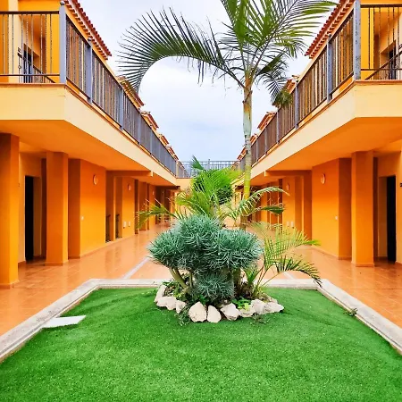 Estupendo Apartamento De Lujo Con Jacuzzi Y Piscina En *
