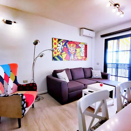 Estupendo Apartamento De Lujo Con Jacuzzi Y Piscina En * Costa Del Silencio