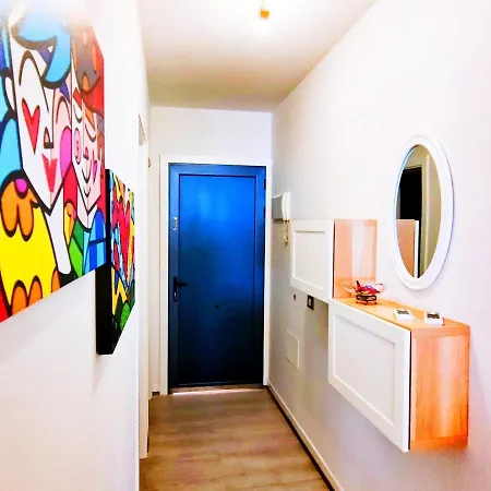 Estupendo Apartamento De Lujo Con Jacuzzi Y Piscina En